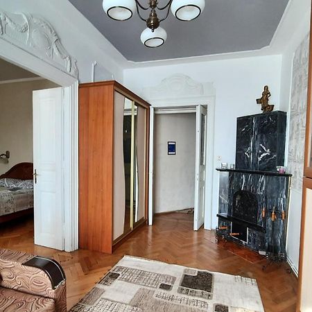Apartments City Lviv Bagian luar foto