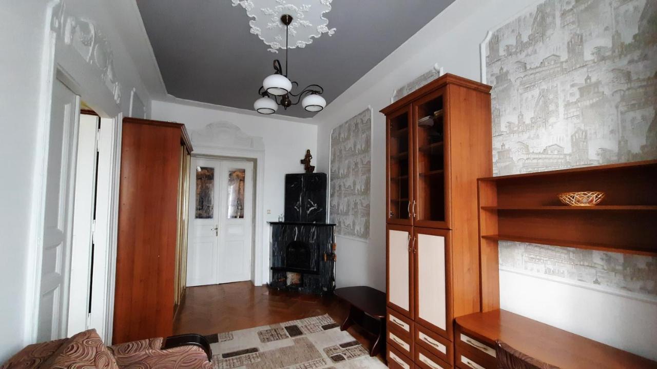 Apartments City Lviv Bagian luar foto