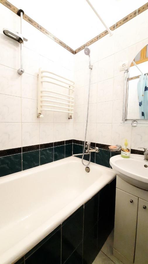 Apartments City Lviv Bagian luar foto