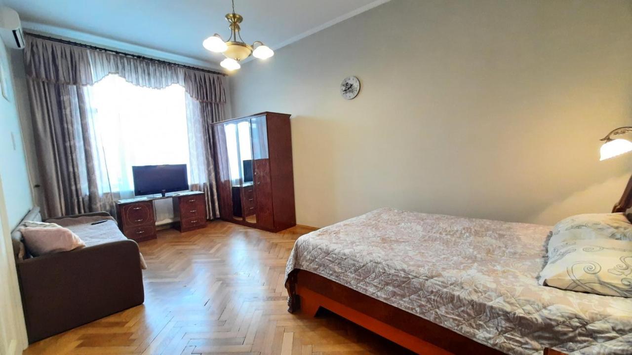 Apartments City Lviv Bagian luar foto